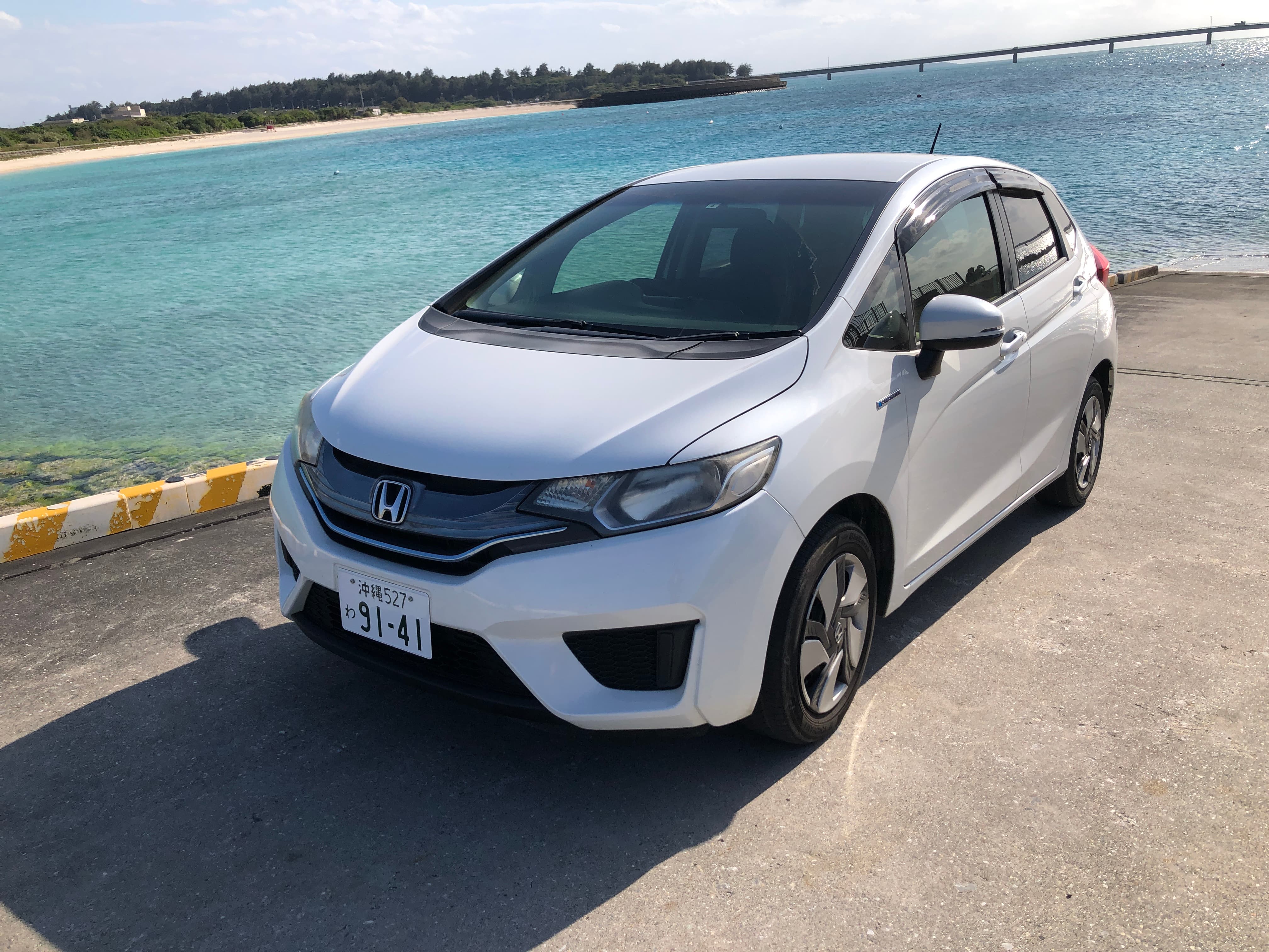 油電混合車：Fit