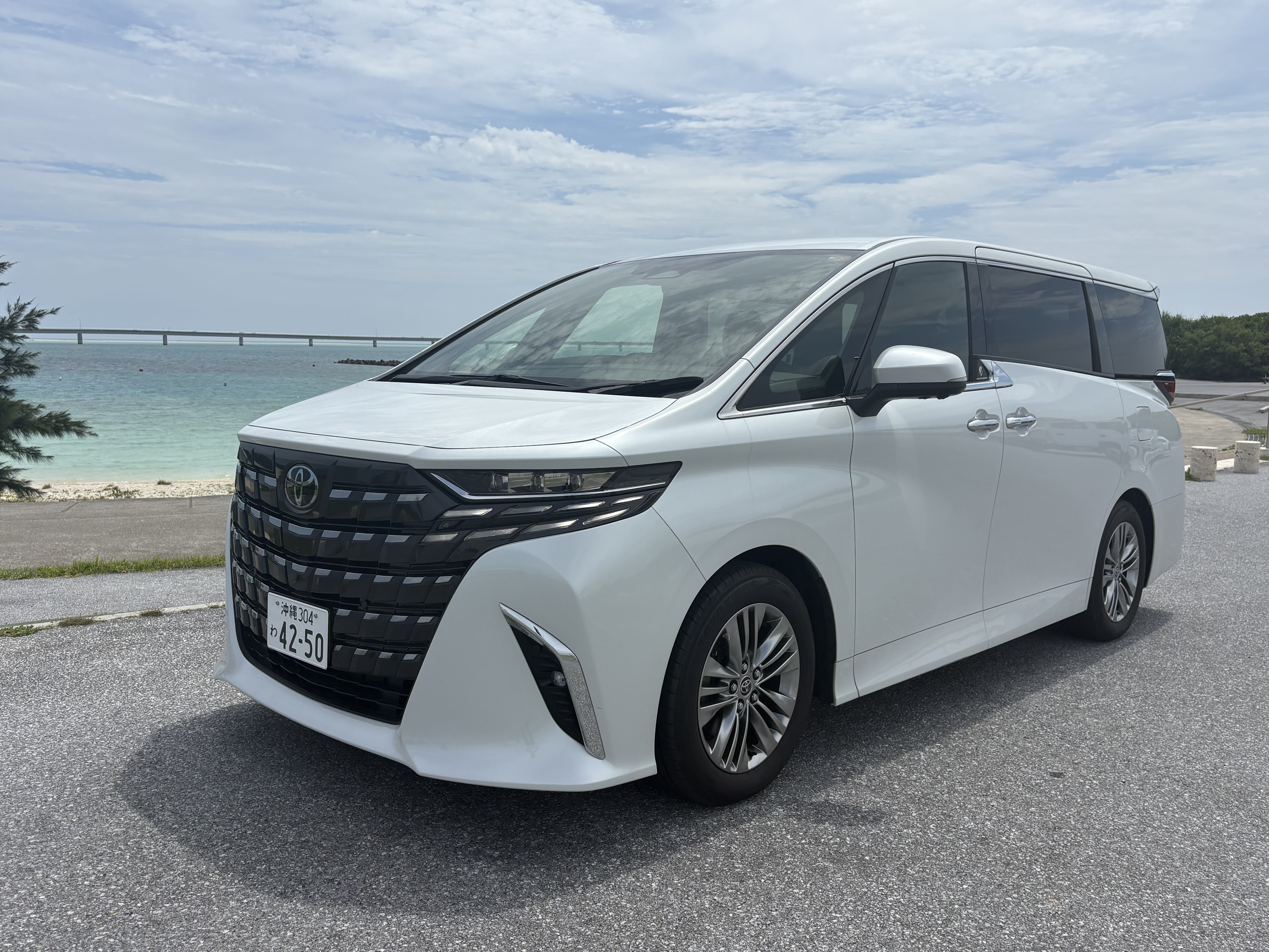 限時優惠【保證新車登錄2年內 Toyota 40 Alphard】全景天窗★USB（Type-C）充電孔×7★7人座★含免責補償