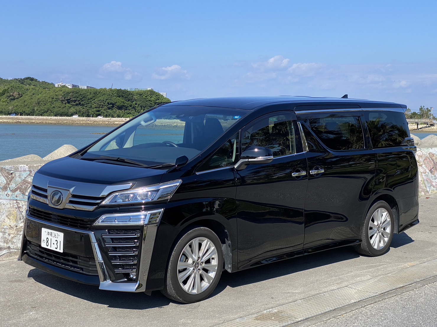TOYOTA Vellfire｜7人座・配備車頂吸頂式螢幕｜第2晚起續租費用享5折，連租更划算！